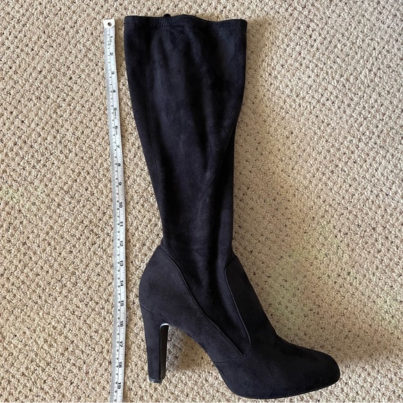 Tahari Danton Black Stretchy Faux Suede Boots Women Size 8 Knee High Soft career - Picture 8 of 12